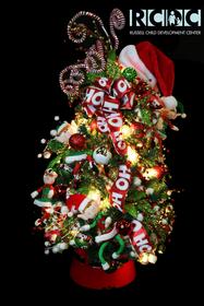 Whimsical Santa & Elf Tree 187//280